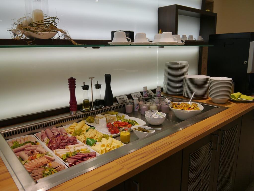 Sutter'S Landhaus Hotel Gensingen Luaran gambar