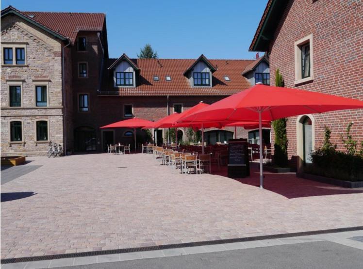 Sutter'S Landhaus Hotel Gensingen Luaran gambar
